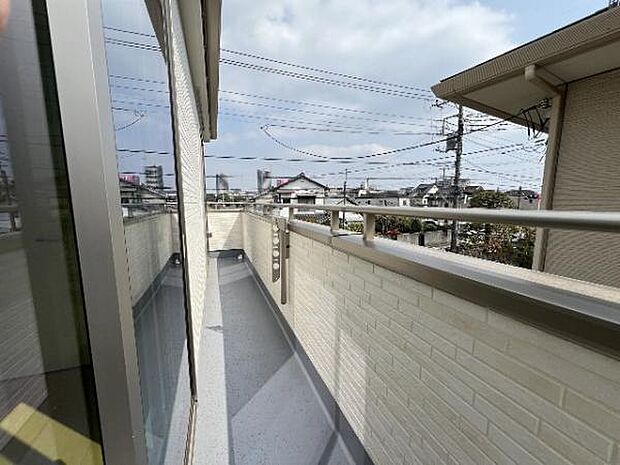 お洗濯ものを気持ち良く太陽の光で干せるのが嬉しいですね。