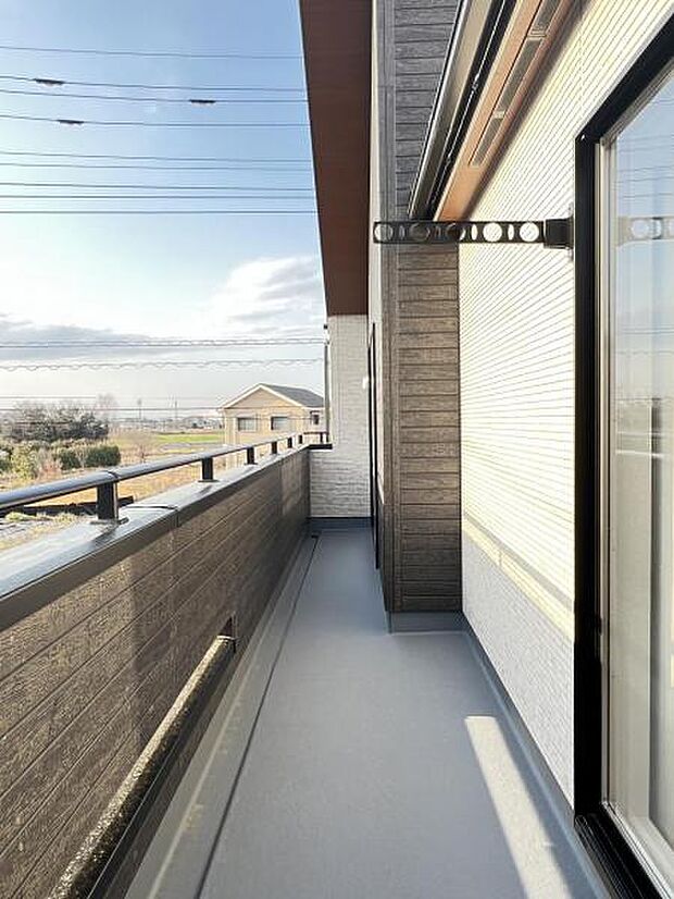 お洗濯ものを気持ち良く太陽の光で干せるのが嬉しいですね。