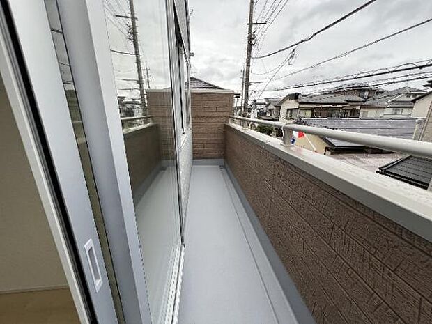 お洗濯ものを気持ち良く太陽の光で干せるのが嬉しいですね。