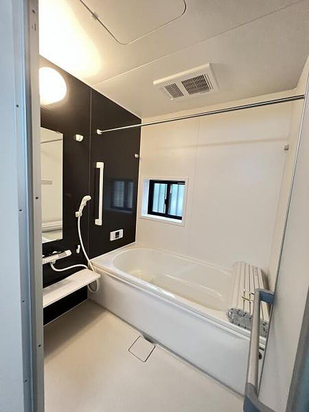 お風呂でほっとひといき。1日の疲れを癒しましょう。