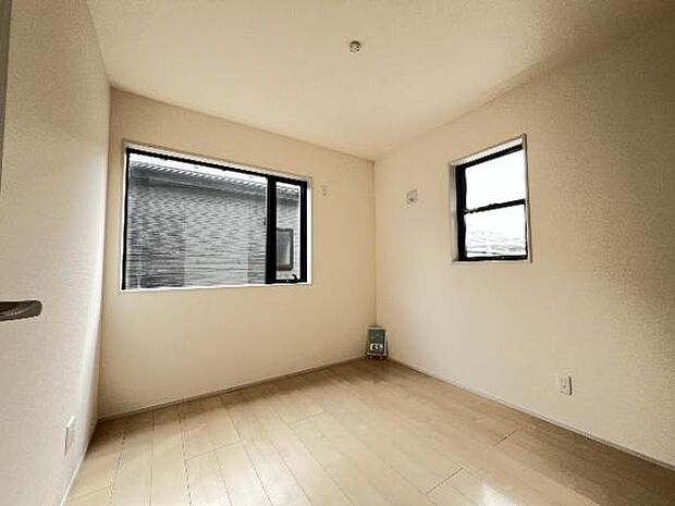 子供部屋にもちょうど良い大きさのお部屋です。