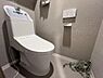 トイレ：ほっと安らげるトイレ空間です。