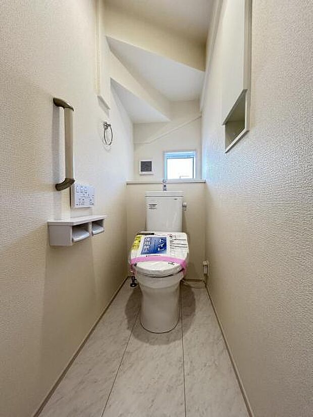 ほっと安らげるトイレ空間です。