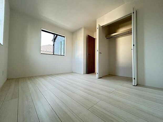 子供部屋にもちょうど良い大きさのお部屋です。