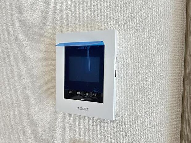 訪問者を確認できるTVモニター付きインターフォンです。