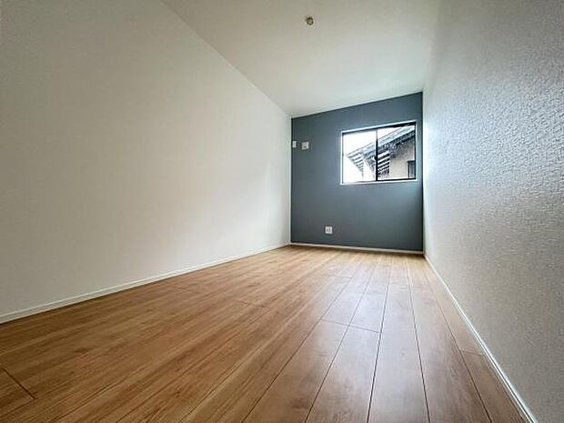 子供部屋にもちょうど良い大きさのお部屋です。