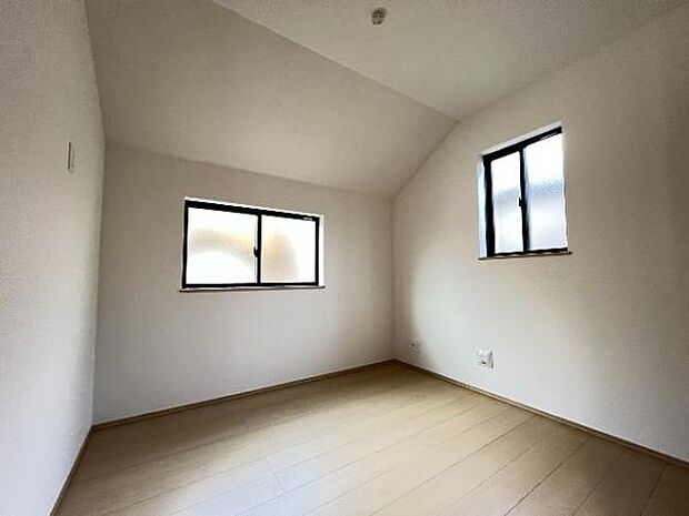 子供部屋にもちょうど良い大きさのお部屋です。