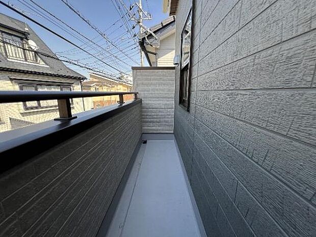 お洗濯ものを気持ち良く太陽の光で干せるのが嬉しいですね。