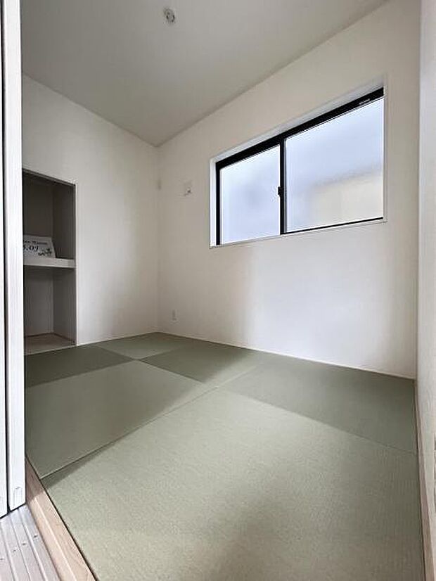 和室スペースです。畳のお部屋は寛げる空間ですね。