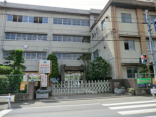 川越市立寺尾小学校まで約600m(徒歩8分)
