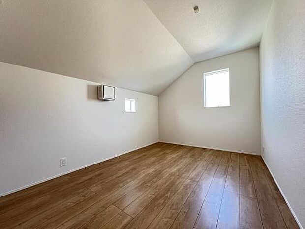 子供部屋にもちょうど良い大きさのお部屋です。