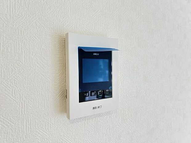 訪問者を確認できるTVモニター付きインターフォンです。
