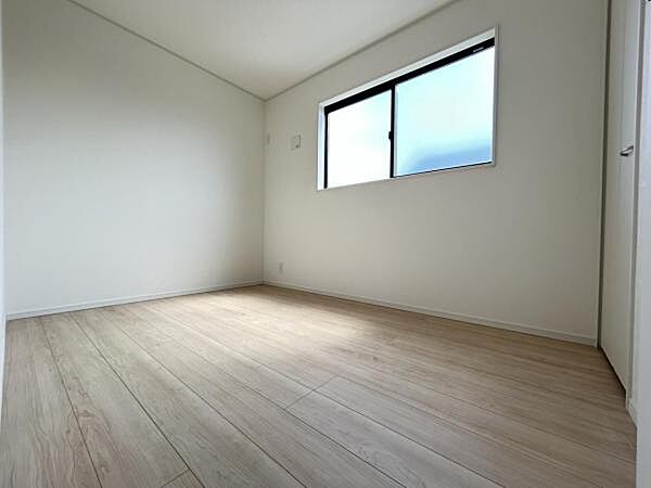 子供部屋にもちょうど良い大きさのお部屋です。