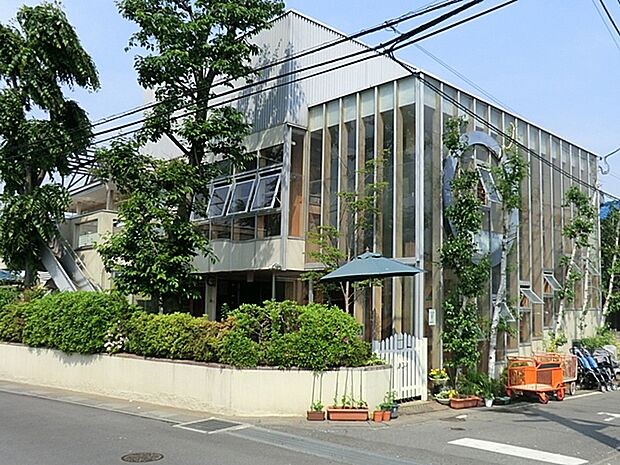 はちの巣保育園まで約810m(徒歩11分)
