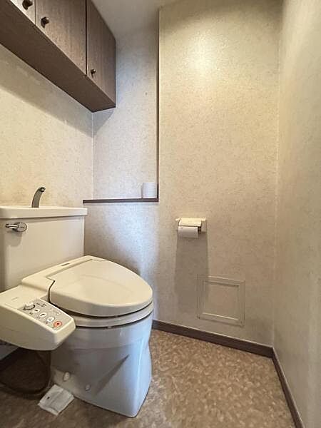 ほっと安らげるトイレ空間です。