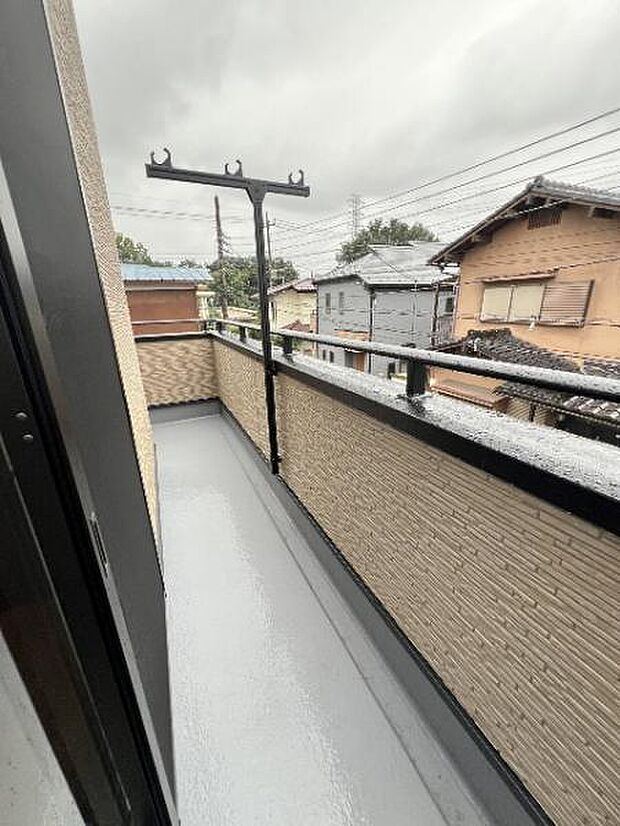 お洗濯ものを気持ち良く太陽の光で干せるのが嬉しいですね。