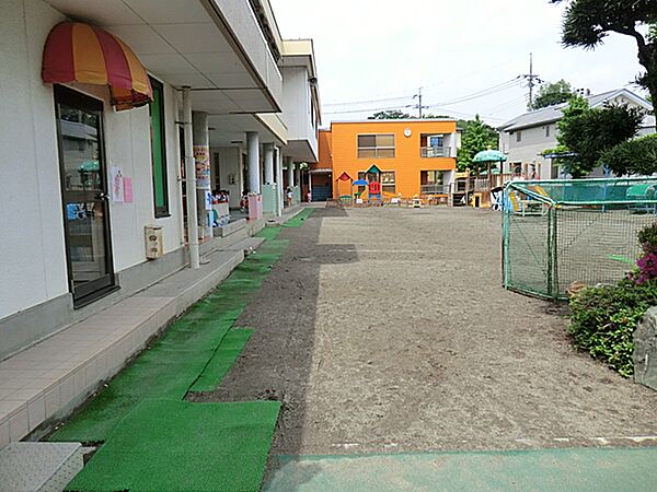 ひまわり東幼稚園まで約220m（徒歩3分）
