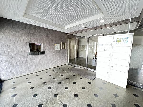 おだやかな雰囲気のエントランスです。