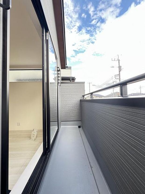 お洗濯ものを気持ち良く太陽の光で干せるのが嬉しいですね。