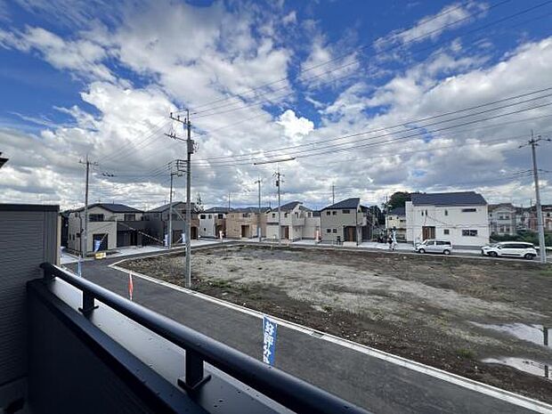 前面棟無しの開放感のある眺望です。