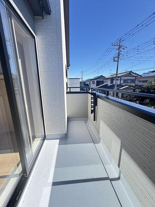 お洗濯ものを気持ち良く太陽の光で干せるのが嬉しいですね。