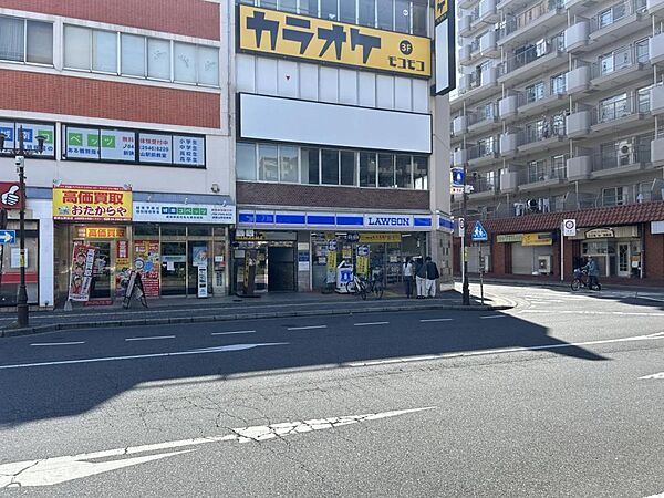 ローソン 新狭山駅北口店まで約60m（徒歩1分）