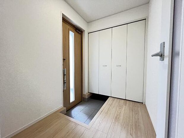 いつも気持ちよくご家族を迎えられる玄関です。