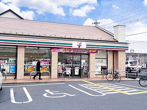 セブン-イレブン 川越諏訪町店まで約230m(徒歩3分)