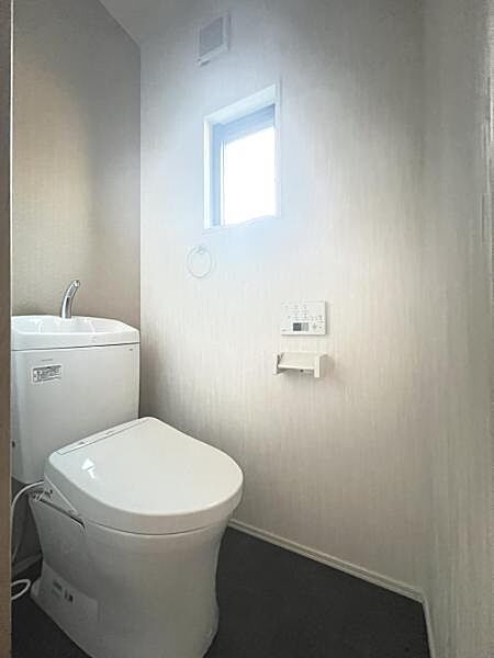 ほっと安らげるトイレ空間です。