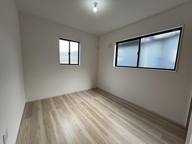 子供部屋にもちょうど良い大きさのお部屋です。