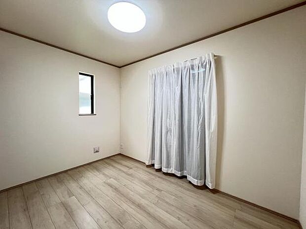 子供部屋にもちょうど良い大きさのお部屋です。