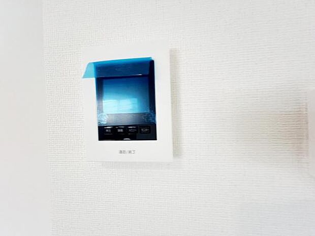 訪問者を確認できるTVモニター付きインターフォンです。