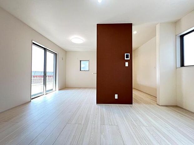 ご家族の温かい時間を演出するダイニングスペースです。