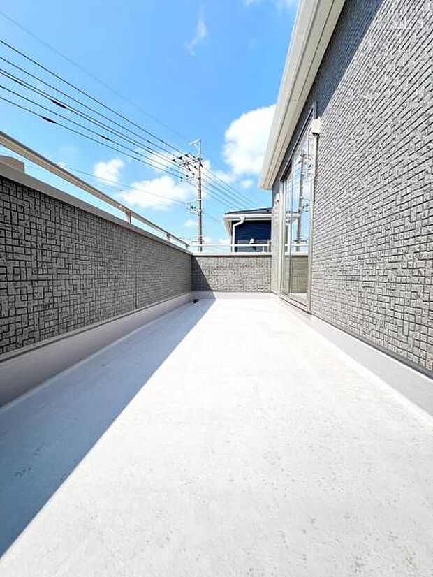 お洗濯ものを気持ち良く太陽の光で干せるのが嬉しいですね。