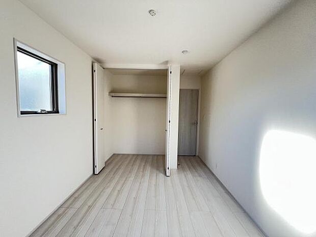 子供部屋にもちょうど良い大きさのお部屋です。