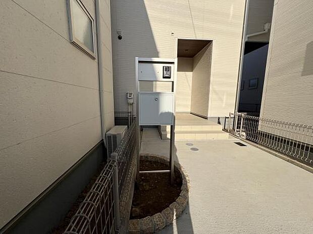 宅配ポストです