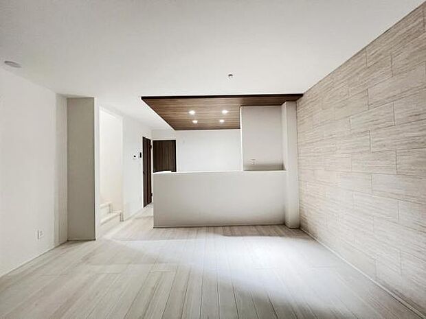 家族団らんの場所としてゆったりと居心地の良いリビングです。