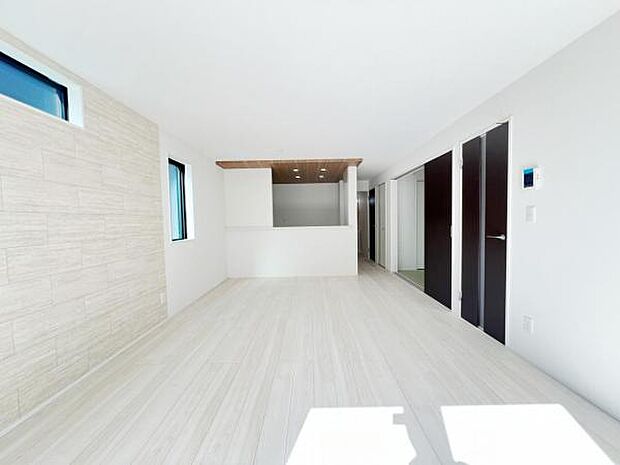 ご家族の温かい時間を演出するダイニングスペースです。