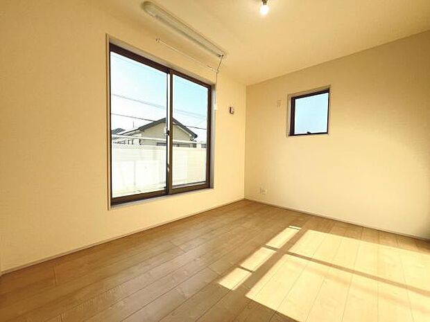 子供部屋にもちょうど良い大きさのお部屋です。