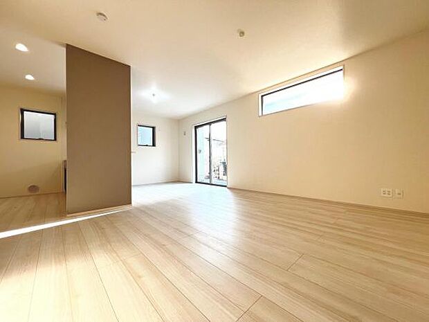 ご家族が集うLDKは約17.75帖の広さ、団らんの空間です。