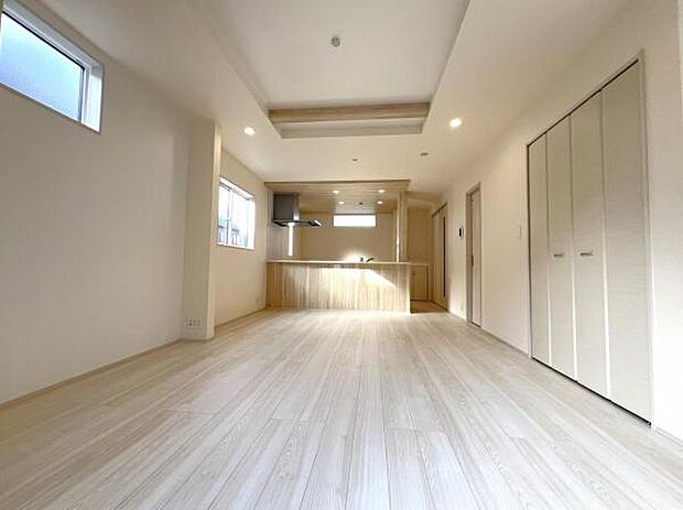 家族団らんの場所としてゆったりと居心地の良いリビングです。