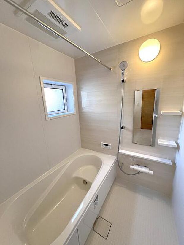 お風呂でほっとひといき。1日の疲れを癒しましょう。