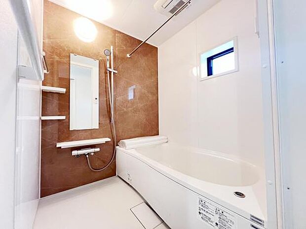 お風呂でほっとひといき。1日の疲れを癒しましょう。