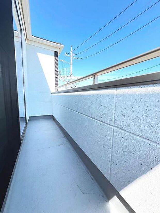 お洗濯ものを気持ち良く太陽の光で干せるのが嬉しいですね。