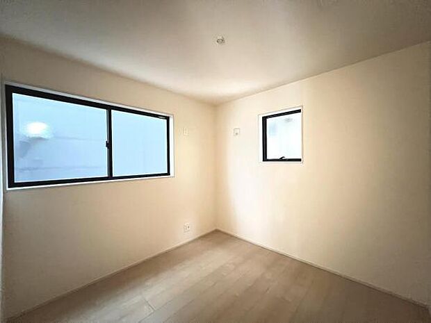子供部屋にもちょうど良い大きさのお部屋です。