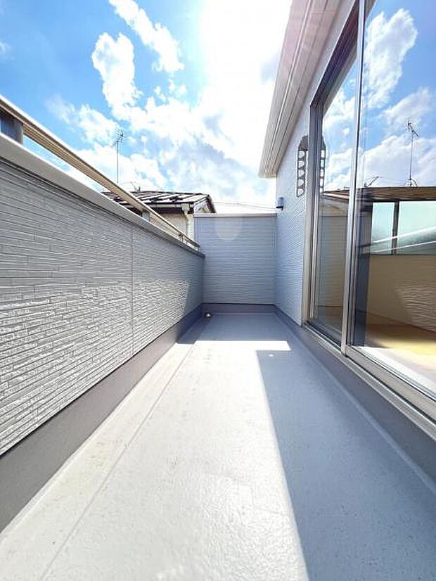 お洗濯ものを気持ち良く太陽の光で干せるのが嬉しいですね。