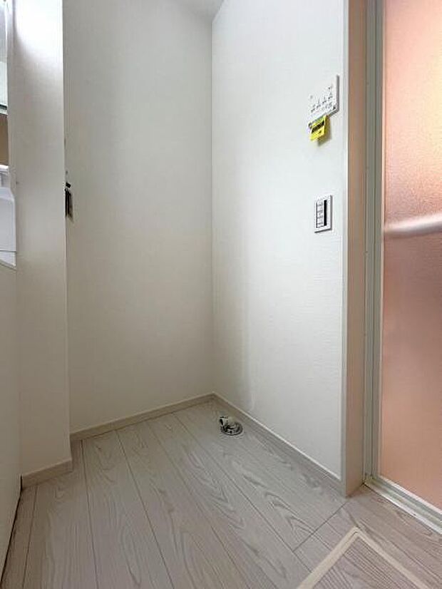 お天気を気にせずお洗濯ができ、室内干し可能です。