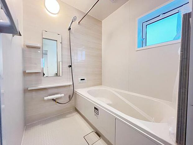 お風呂でほっとひといき。1日の疲れを癒しましょう。