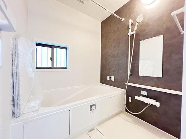 お風呂でほっとひといき。1日の疲れを癒しましょう。