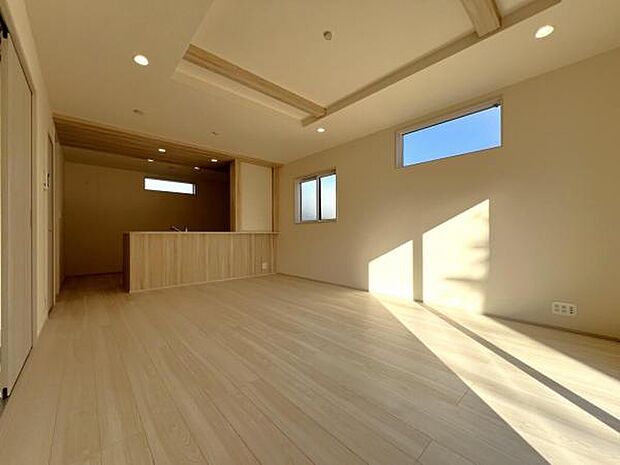 ご家族の温かい時間を演出するダイニングスペースです。